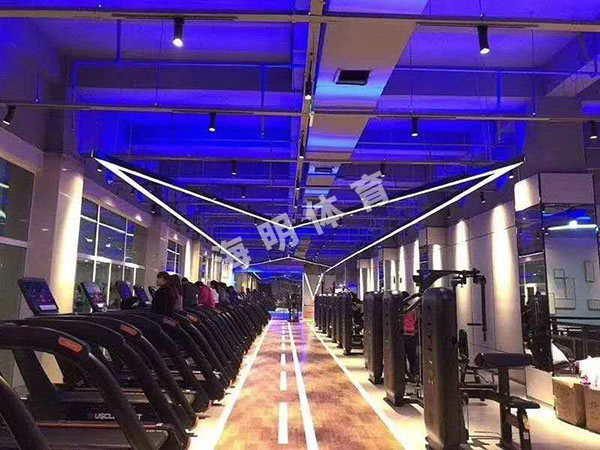 學(xué)校健身俱樂(lè)部 學(xué)校健身俱樂(lè)部